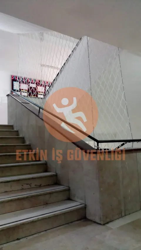 Okul Merdiven Güvenlik Ağı uygulaması 11