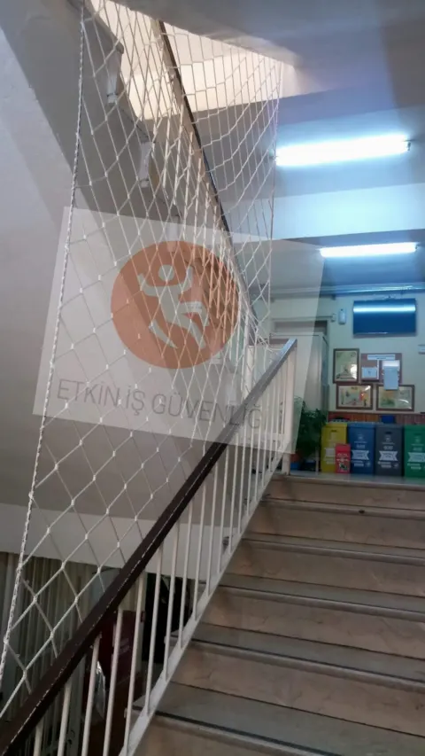 Okul Merdiven Güvenlik Ağı uygulaması 14