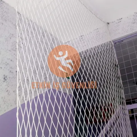 Okul Merdiven Güvenlik Ağı uygulaması 20