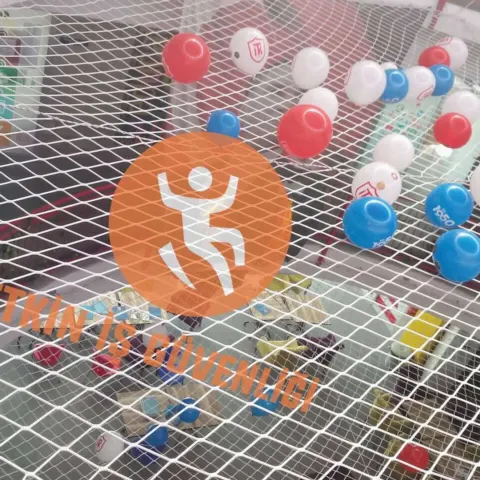 Okul Merdiven Güvenlik Ağı uygulaması 24