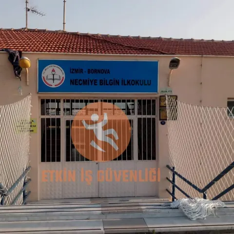 Okul Merdiven Güvenlik Ağı uygulaması 55